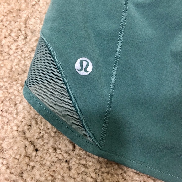 Lululemon HR hotty hot shorts - Picture 5 of 7
